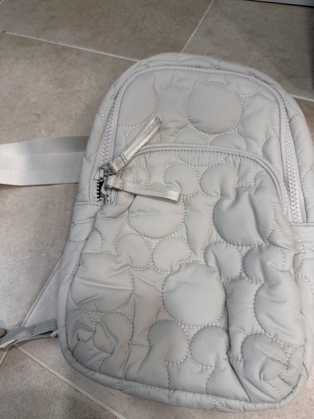 NWOT-Vera Bradley Disney Featherweight Lorman Sling Backpack Pumice Stone